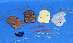 Timpo Reissue Cowboy Weapons, Reins, Bases (54MM) Pistols, Rifles - Toy Soldiers - Picture 1 of 1