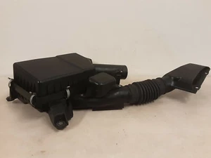 MITSUBISHI OUTLANDER PHEV AIR FILTER BOX WITH AIR INTAKE HOSE 1505A661 - Picture 1 of 2