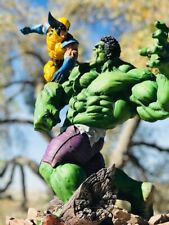 SIDESHOW EXCLUSIVE HULK AND WOLVERINE  Maquette Statue