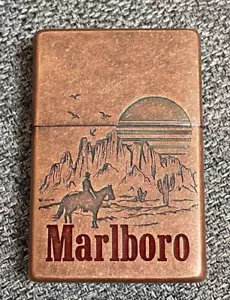 Zippo Marlboro 50° Anniversario Limitato a 50 Accendino Serie n. Mai usato senza scatola - Foto 1 di 8