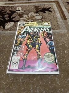 Avengers #213 1963 series Marvel comics VF minus Full description below [c^ - Picture 1 of 2