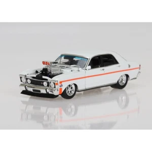 DDA DDA24825 - Ford Falcon XW GTHO Slammed and Supercharged White - Scale 1:24 - Picture 1 of 1