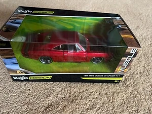 Maisto Design 1:25 1969 Dodge Charger RT Muscle Diecast Car 32537 - Picture 1 of 3