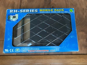 Lian Li Aluminum Mobile Rack Removable Frame For 3.5" HDD RH-48 7200rpm - Picture 1 of 2