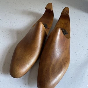 Vintage Folding Wooden Shoe Trees Interior Design Piece Copper Hinges - Picture 1 of 3