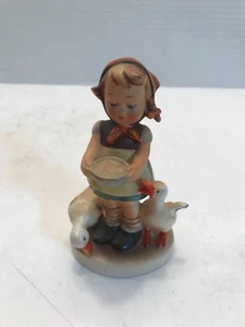 Goebel W. Germany "Be patient" Figurine #197 2/0 72 2 - Picture 1 of 7