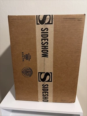 Figura de acción Hot Toys Hellboy 12,5 pulgadas - MMS527 Foto 1 de 3