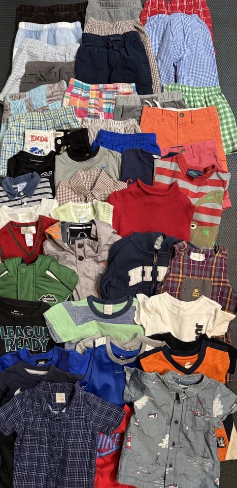 Lote de 45 piezas para niños talla 2T - todas las marcas - 2 abrigos antiniebla London  Foto 1 de 4