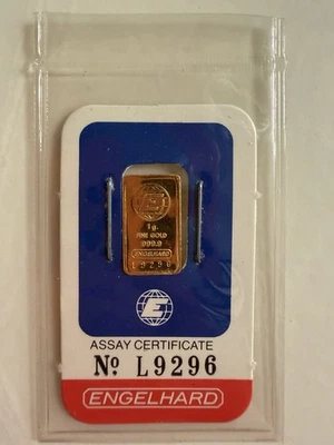 VINTAGE ENGELHARD 1 GRAM GOLD BAR WITH ASSAY CARD - Image 1 of 3