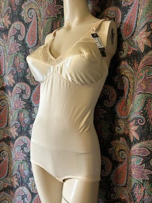 Vtg Rago New York USA 40D Beige Light Shaping Body Briefer  Style 9190 NWT - Image 1 of 4