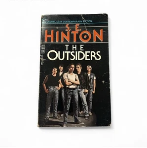 The Outsiders by S. E. Hinton Dell 1989 Movie Cover Laurel Leaf PB Vintage YA - Picture 1 of 6