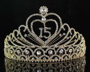 CORONA DE TIARA DE PIEDRA DE IMITACIÓN 15 QUINTO CUMPLEAÑOS CON PEINES DE CABELLO T1756G DORADO - Imagen 1 de 6