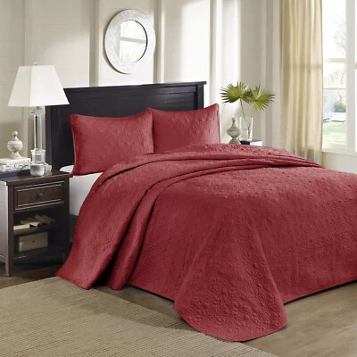 Madison Park Quebec Reversible Bedspread Set | Queen Size | Red. - Image 1 of 4