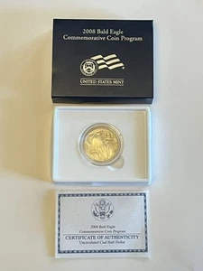 Medio dólar conmemorativo S Bald Eagle 2008 UNC revestido con caja y certificado de autenticidad Estados Unidos - Imagen 1 de 3
