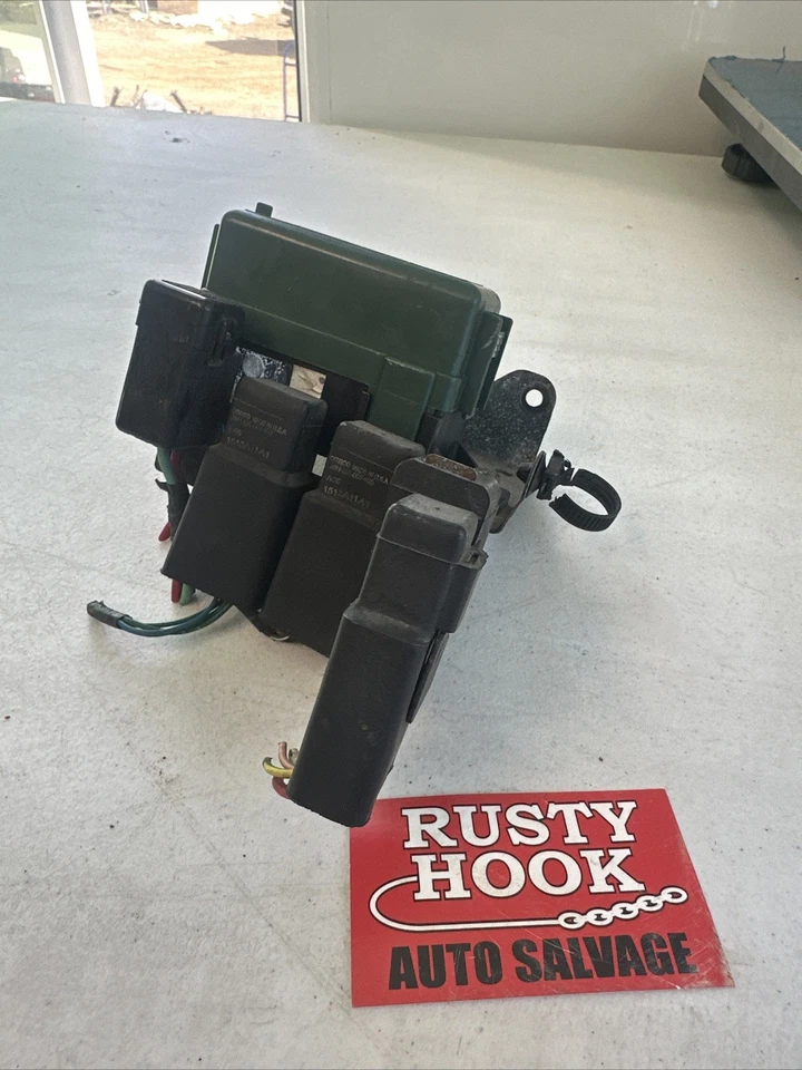 Motor de caja de fusibles compatible con ChevyTracker 2004 Foto 1 de 4