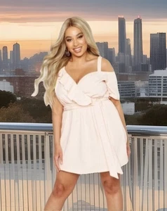 BooHoo Kleid Damen Übergröße 16 pfirsichfarben Rüschen Rüschen Skaterkleid Faux Wickeloptik neu mit Etikett - Bild 1 von 8