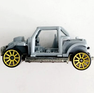 Mini auto Hot Wheels Morris Mattel Tailandia 24386 E37 2000 sin carrocería exterior E92 Foto 1 de 3