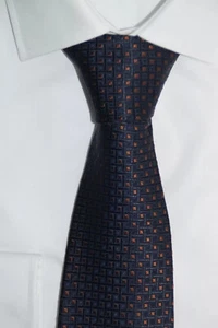 Corbata HUGO BOSS TAILORED, 100% seda, hecha a mano en Italia - Imagen 1 de 7