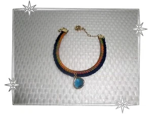 Magnifique Bracelet Fantaisie Doré Bleu Coton Pierre Lizas Jewellery 20 cm Neuf  - Bild 1 von 1