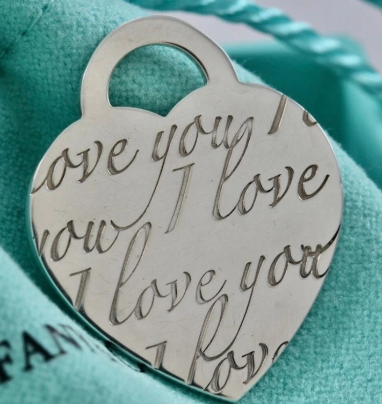 Tiffany & Co. Notas Plata Esterlina Grande "Te Amo" Corazón Dije Colgante Foto 1 de 2