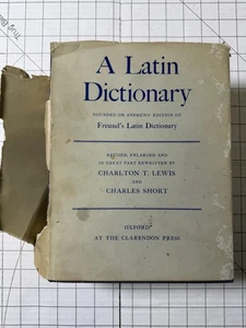A Latin Dictionary by Lewis & Short Oxford Clarendon Press HC/DJ Ships Fast - Imagen 1 de 6