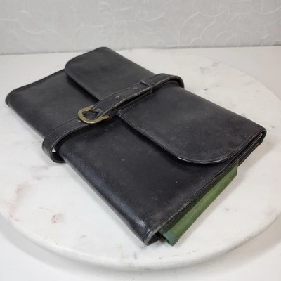 De colección Daines Hathaway Paquete Húmedo 10" Cuero Negro Verde Bolsillos Interior Hebilla Foto 1 de 4