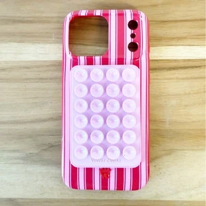 Neu! VELVET CAVIAR iPhone 17 Hülle Rot und Pink Candy Stripe mit Zubehör - Bild 1 von 6