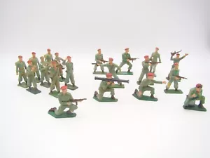 STARLUX - PARACHUTISTES AU DEFILE ET AU COMBAT - TYPE 3 - 1/32 - ANCIEN - - Foto 1 di 8