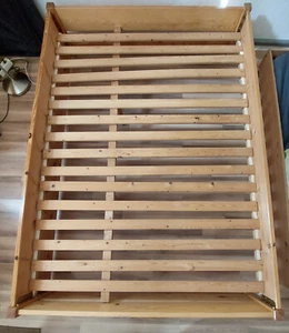 bett 140 x 200 holz mit subladen gebraucht VB 80€ - Bild 1 von 2