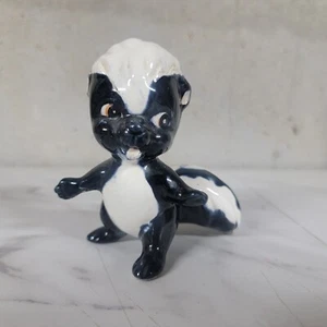 Estatuilla de mofeta de cerámica vintage Kreiss pintada a mano 4" de alto 2A - Imagen 1 de 8