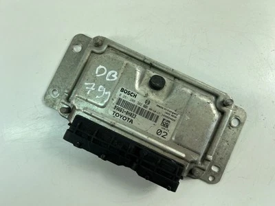 TOYOTA AYGO B1 Motorsteuergerät ECU 89661-0H023 0261208702 27285152 - Immagine 1 di 4