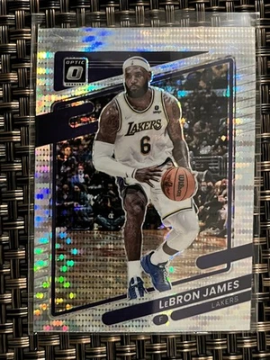 2021-22 Donruss Optic LeBron James Pulsar Prizm Los Angeles Lakers #41 - Image 1 of 2