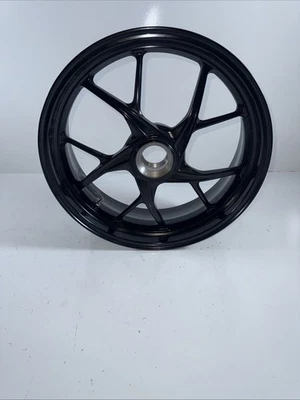 Roda traseira 18-24 DUCATI PANIGALE V4 ARO PRETO #2653 - Imagem 1 de 4
