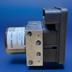REFURBISHED ABS Brake Pump Module 2001 Volkswagen Jetta 1.8 | 1C0 907 379 J - Picture 1 of 5
