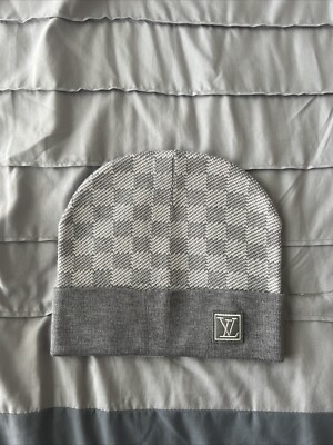 Louis Vuitton Beanie Damier Petite Gray LV Mo...