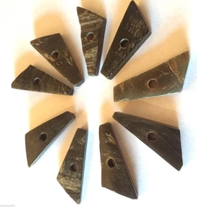 Genuine Buffalo Horn Toggle Buttons Triangle 45mm - 1 Hole - Brown Duffle Coat - Picture 1 of 2