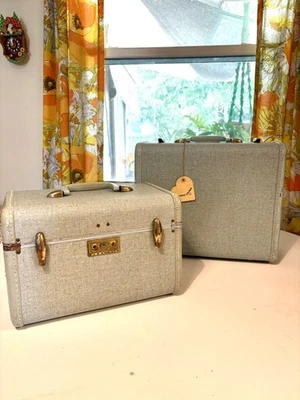 Vintage 1950s Samsonsite Hawaiian Blue Sparkle Tweed Train Case+Suitcase No Keys - Image 1 of 4