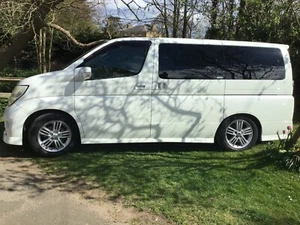 Nissan Elgrand E51 2.5 campervan 2006 - Picture 1 of 21