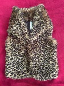 NWT!! Very cute leopard-print vest size M - Picture 1 of 4