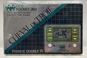 Consoles De Jeux Lansay LCD Pocket JEU / GAME & WATCH - Cheval de Troie - Picture 1 of 8