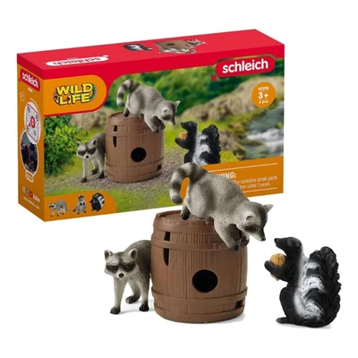 Schleich Wild Life, 5-Piece Playset,  Nutty Mischief Animal Toys for Ages 3+ - Image 1 of 3