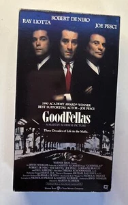 GoodFellas Warner Bros 1990 Martin Scorsese Robert DeNiro Joe Pesci VHS - Picture 1 of 4