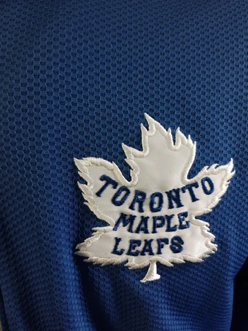 TORONTO MAPLE LEAFS WINTER CLASSIC REEBOK CENTRE ICE JACKET NHL BIG HOUSE Cover