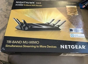 NETGEAR R8000P Nighthawk 1000 Mbps 4 Port Tri-Band WiFi Router (R8000P100NAS) - Picture 1 of 5