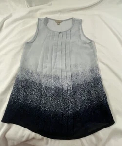 Camiseta sin mangas Banana Republic para mujer XS azul claro plisada frontal suave transparente agujero de llave - Imagen 1 de 8
