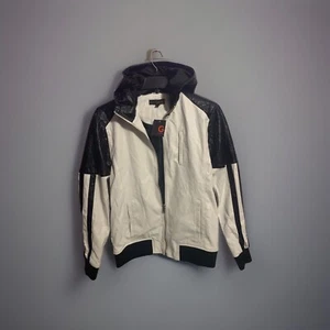 New Guess Jacket White & Black Size Large 2 Pocket 1 Zip Pocket Faux Leather NWT - Picture 1 of 2