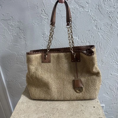 Сумочка Michael Kors соломенная ротанговая коричневая кожаная с золотой цепочкой летняя наплечная/ручная - Изображение 1 из 4