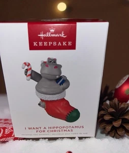 Hallmark Keepsake Hippopotamus for Christmas MAGIC SOUND Ornament NEW 2022 New - Picture 1 of 8