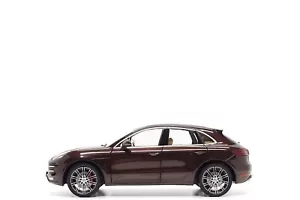 Minichamps 1:18 Porsche Macan Turbo in Macadamia Metallic - Picture 1 of 13