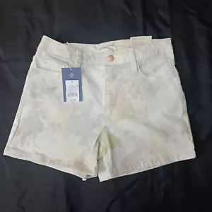 (E14-7) Womens High Rise Midi Jean Shorts Size 4 White Floral NWT W27 - Picture 1 of 8